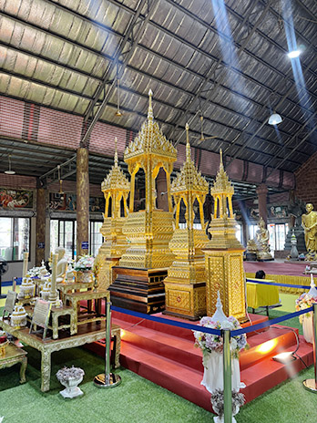 ส่งบุษบกไม้สักปิดทอง
ไปยังวัดป่าคลอง 15 จังหวัดนครนายก