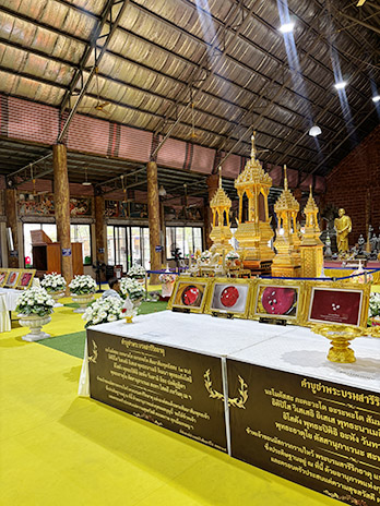 ส่งบุษบกไม้สักปิดทอง
ไปยังวัดป่าคลอง 15 จังหวัดนครนายก