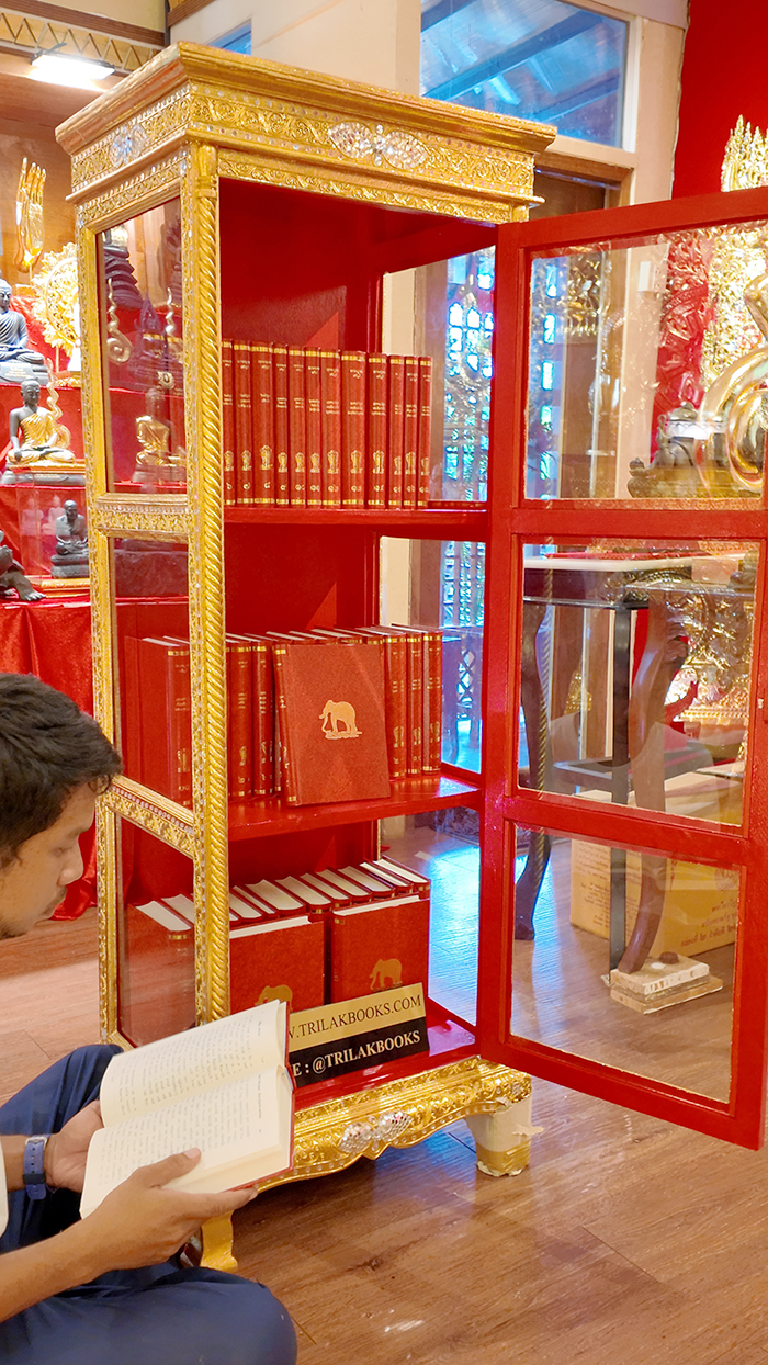 หนังสือพระไตรปิฎก ภาษาบาลีอักษรไทยจำนวนทั้งหมด 45 เล่ม ที่จัดส่งทั่วประเทศโดยศูนย์จัดส่งพระไตรปิฎกTRILAKBOOKS หนังสือพระไตรปิฎก ภาษาบาลีอักษรไทยจำนวนทั้งหมด 45 เล่ม ที่จัดส่งทั่วประเทศโดยศูนย์จัดส่งพระไตรปิฎกTRILAKBOOKS